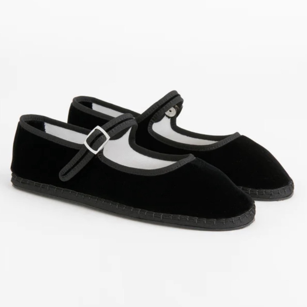 Drogheria Crivellini Mary Janes in Black Velvet, size 38.